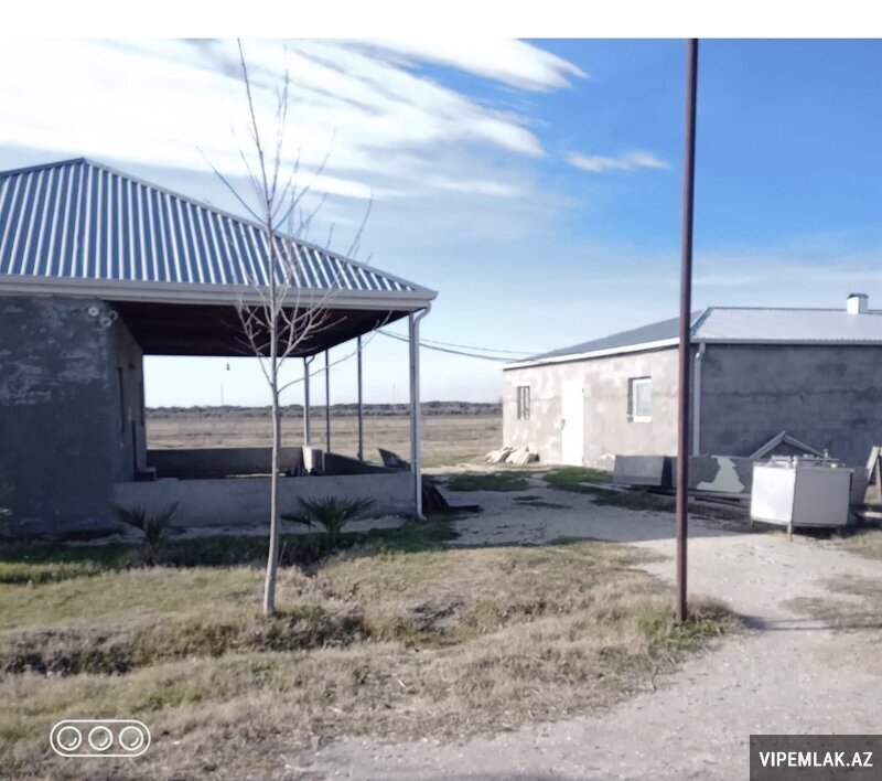 Salyan şəhərində 12 otaqlı Obyekt / Ofis Satılır, 1000 m² Salyan şəhərində 12 otaqlı Obyekt / Ofis Satılır, 1000 m²