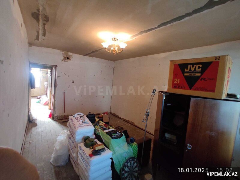 Yasamal rayonunda 3 otaqlı Köhnə tikili Satılır, 65 m² Yasamal rayonunda 3 otaqlı Köhnə tikili Satılır, 65 m²