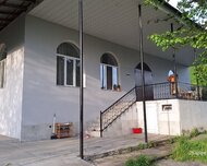 Şəki ş., Həyət evi / Villa , 3 otaq