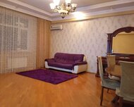 Nizami rayonu , 8-ci kilometr qəs., 3 otaq