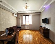 Nizami rayonu , 8-ci kilometr qəs., 2 otaq
