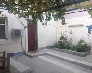 Suraxanı rayonu , Qaraçuxur qəs., 4 otaq