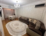 Binəqədi rayonu , 8-ci mikrorayon qəs., 4 otaq