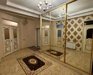 Nizami rayonu , 8-ci kilometr qəs., 3 otaq