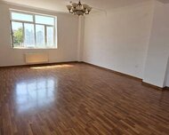 Binəqədi rayonu , 7-ci mikrorayon qəs., 3 otaq