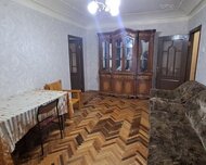 Nizami rayonu , 8-ci kilometr qəs., 2 otaq