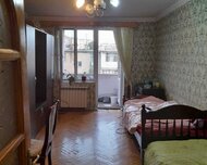 Nizami rayonu , 8-ci kilometr qəs., 3 otaq