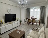 Yasamal rayonu , İnşaatçılar m., 3 otaq