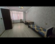 Nizami rayonu , 8-ci kilometr qəs., 3 otaq