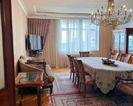 Binəqədi rayonu , 8-ci mikrorayon qəs., 4 otaq