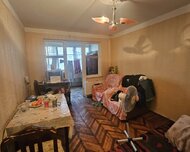 Nizami rayonu , 8-ci kilometr qəs., 1 otaq