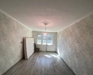 Xırdalan ş., Köhnə tikili , 1 otaq