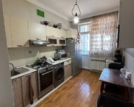 Xətai rayonu , Həzi Aslanov qəs., 3 otaq