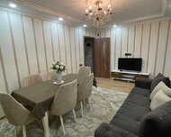 Nizami rayonu , 8-ci kilometr qəs., 2 otaq