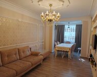 Suraxanı rayonu , Qaraçuxur qəs., 4 otaq