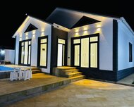 Xəzər rayonu , Şüvəlan qəs., 4 otaq