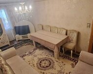 Nizami rayonu , 8-ci kilometr qəs., 4 otaq