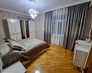 Nizami rayonu , 8-ci kilometr qəs., 3 otaq