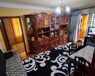 Nizami rayonu , 8-ci kilometr qəs., 3 otaq