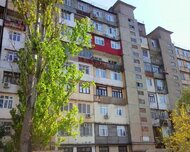 Binəqədi rayonu , 8-ci mikrorayon qəs., 5 otaq