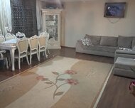 Nizami rayonu , 8-ci kilometr qəs., 5 otaq