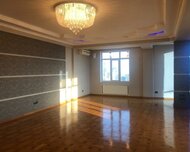 Nəsimi rayonu , 28 May m., 4 otaq