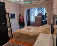 Nizami rayonu , 8-ci kilometr qəs., 4 otaq