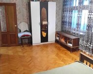 Nizami rayonu , Qara Qarayev m., 1 otaq