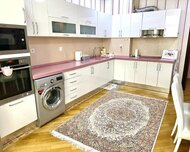 Nəsimi rayonu , 28 May m., 3 otaq