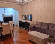 Nizami rayonu , 8-ci kilometr qəs., 4 otaq