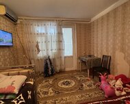 Nizami rayonu , 8-ci kilometr qəs., 1 otaq