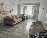 Nizami rayonu , 8-ci kilometr qəs., 3 otaq