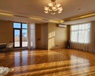 Nəsimi rayonu , 28 May m., 5 otaq