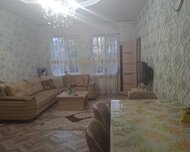 Suraxanı rayonu , Qaraçuxur qəs., 4 otaq