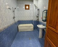 Suraxanı rayonu , Qaraçuxur qəs., 6 otaq