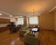 Yasamal rayonu , İnşaatçılar m., 4 otaq