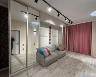 Nizami rayonu , 8-ci kilometr qəs., 3 otaq