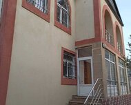 Suraxanı rayonu , Qaraçuxur qəs., 8 otaq