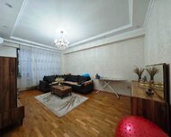 Nizami rayonu , 8-ci kilometr qəs., 2 otaq