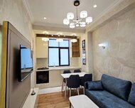 Nizami rayonu , Qara Qarayev m., 2 otaq