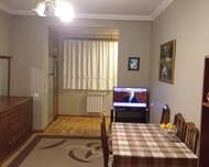 Xırdalan ş., Köhnə tikili , 2 otaq