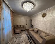 Xırdalan ş., Köhnə tikili , 2 otaq