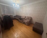 Xırdalan ş., Köhnə tikili , 2 otaq