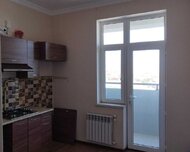 Suraxanı rayonu , Qaraçuxur qəs., 3 otaq