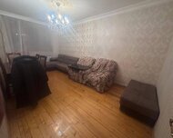 Xırdalan ş., Köhnə tikili , 2 otaq