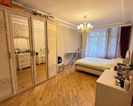 Binəqədi rayonu , 8-ci mikrorayon qəs., 3 otaq