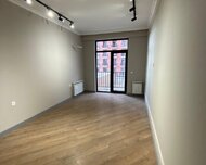 Binəqədi rayonu , 7-ci mikrorayon qəs., 3 otaq