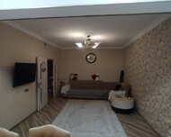 Sumqayıt ş., Köhnə tikili , 3 otaq