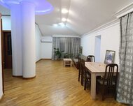 Yasamal rayonu , Elmlər Akademiyası m., 3 otaq