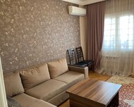 Nizami rayonu , 8-ci kilometr qəs., 3 otaq